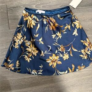 Dillards Floral Navy Skirt mini skort